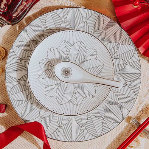 Malmaison Imperiale Dinner Plate Platinum TABLEWARE Christofle 